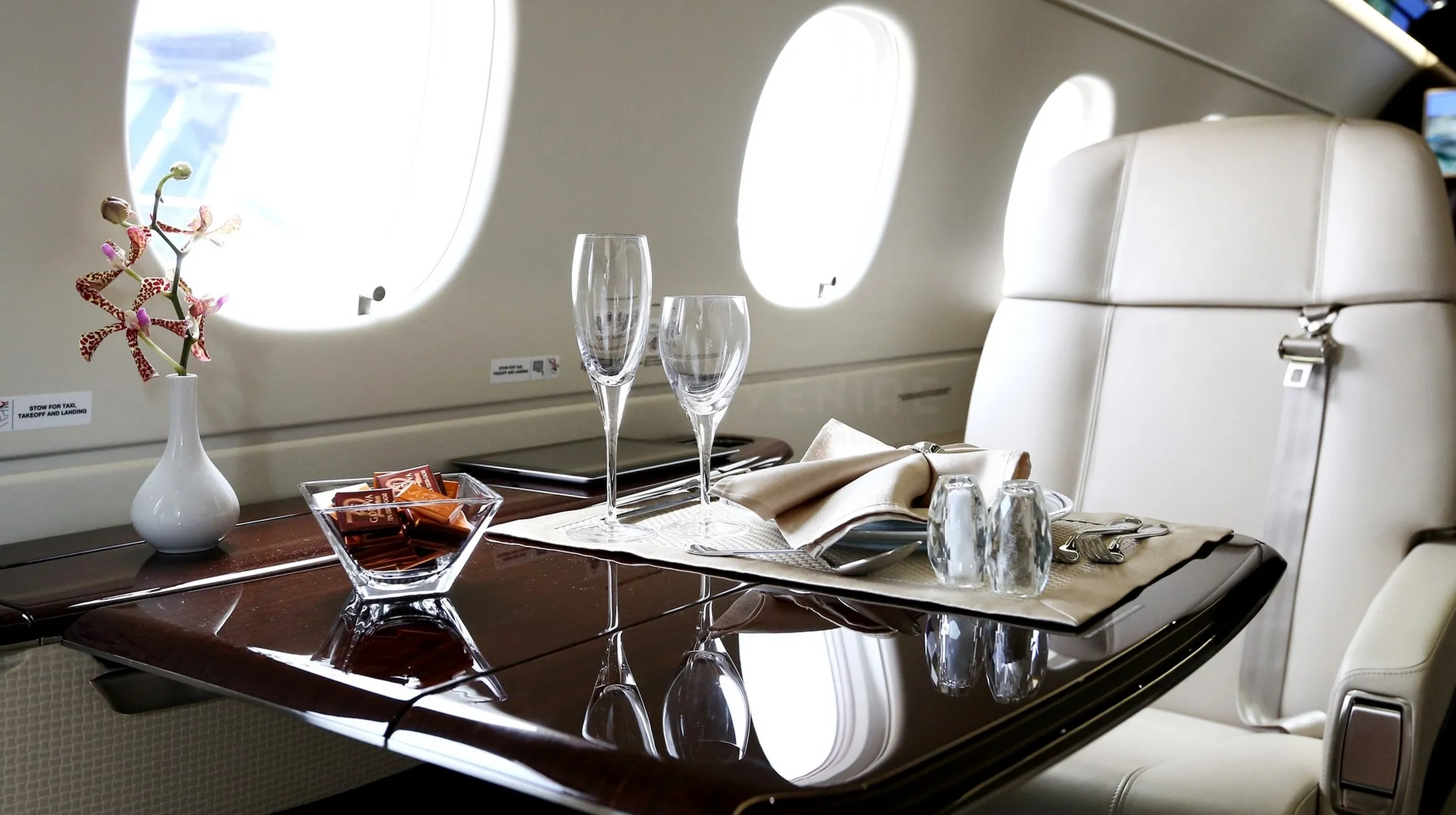 Private Jet & Helicopter